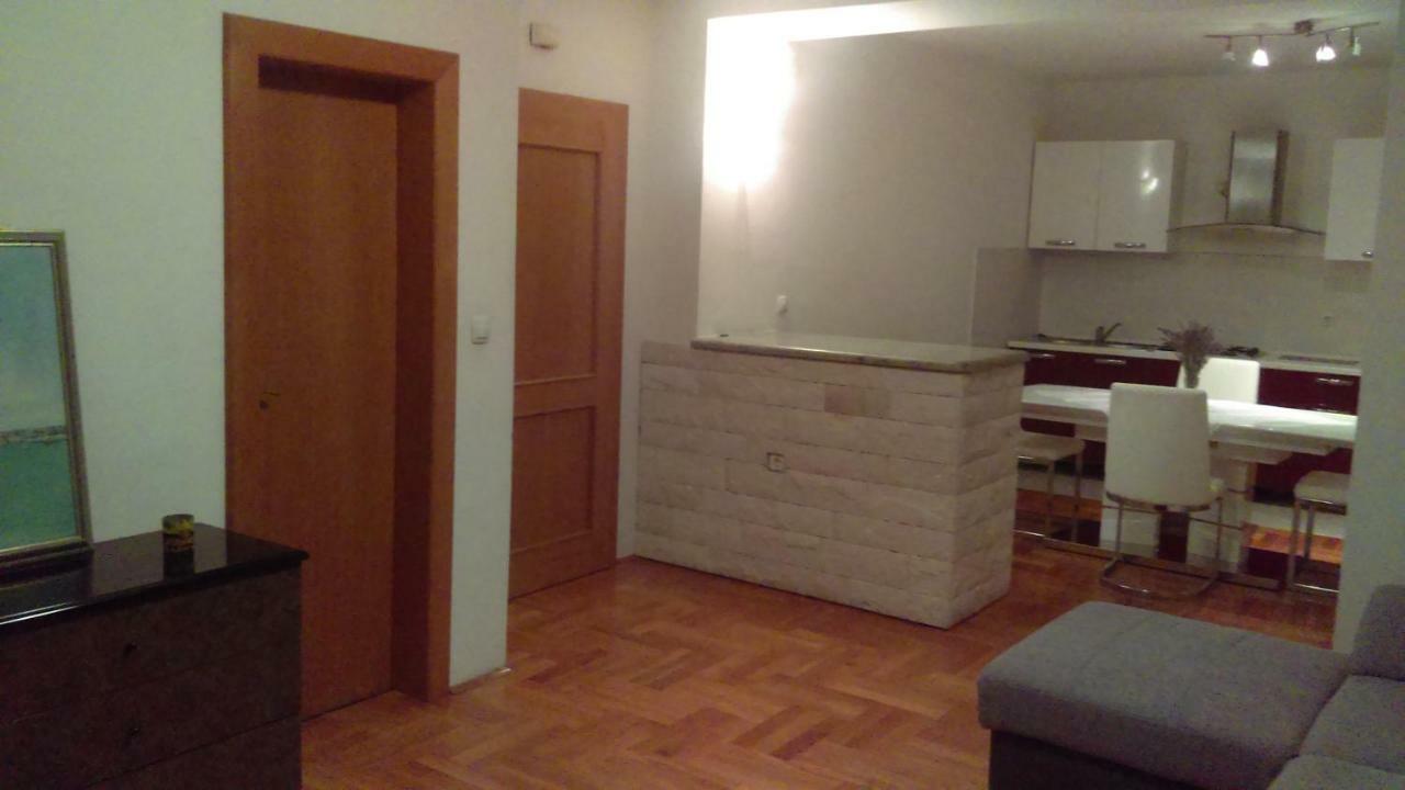 Apartmani Stara Posta Novi Vinodolski Εξωτερικό φωτογραφία